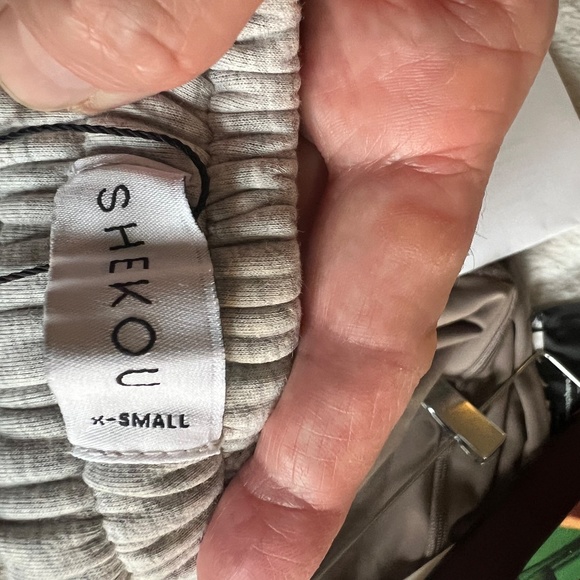 Shekou Joggers Size X-Small - Picture 3 of 3